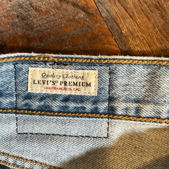 Levi’s with Premium Big E Straight Jeans Women’s Size 24x30 - Picture 4 of 14